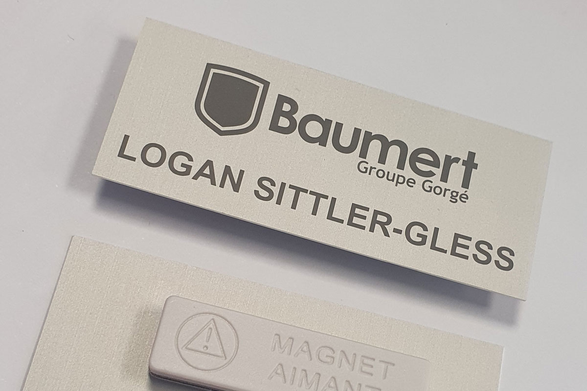 Plaque aluminium avec gravure laser grise